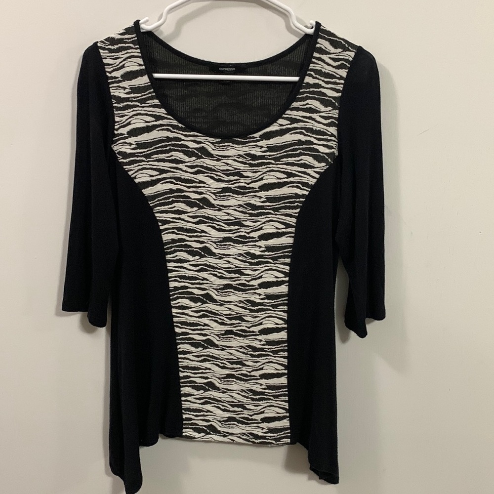 Espresso Crew Neck Women’s tunic black and white flare tunic good condition.